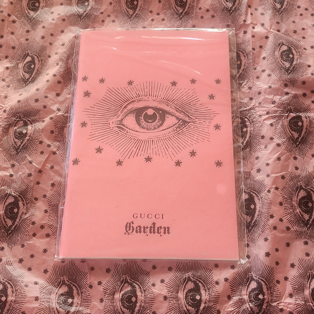 Gucci Pink Gucci Garden Eye Design Notebook